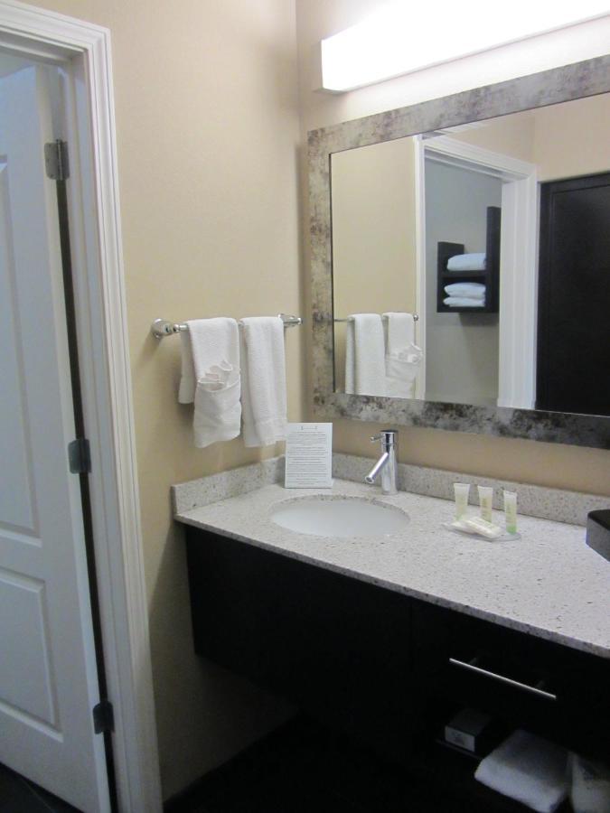 Staybridge Suites Amarillo Western Crossing By Ihg Rom bilde